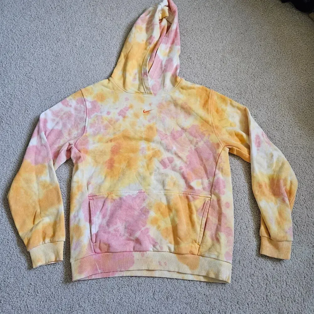 Nike Big Kids' Sportswear Club Fleece Tie-Dyed Hoodie XL